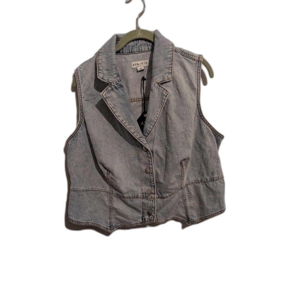 Ava & Viv Women's Denim Vest Light Wash Size 1X
